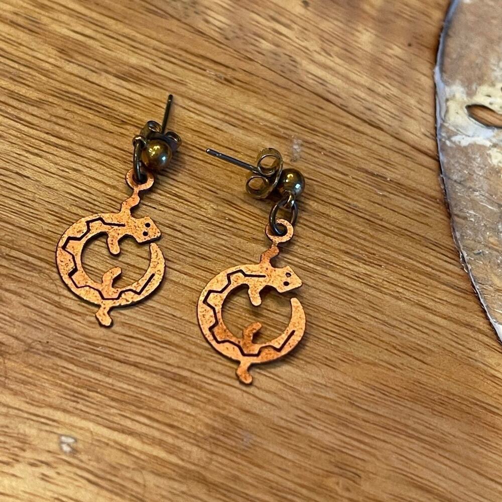 Earrings copper gecko lizard pierced